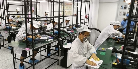 烽火通信杯焊接技能大賽圓滿(mǎn)落幕 武漢職業(yè)技術(shù)學(xué)院電信學(xué)子斬獲一等獎(jiǎng)